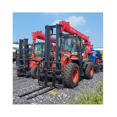 XDEM Ağır yük kaldırma için tüm arazi koşullarında yüksek yük kapasitesi olan off-road çatal kaldırma vinci