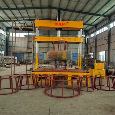 XDEM 260T Madencilik için Hidrolik Lastik Pressi OTR Lastikler Madencilik Kamyonları Lastikler 23.5R25 29.5R25 35/65R35 45/68R45