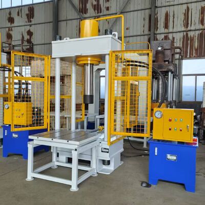 Komatsu Ekskavatör Ayarlayıcı Yay Sökme Makinesi 200T Mobil Çalışma Masası Hidrolik Pres Makinesi Palet Pim Presi
