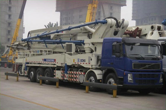 1800r / Min 52m Beton Pompası Kamyon Yol İnşaat Makinaları